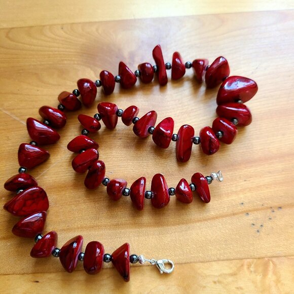 Cherry red color stones and Hematite handmade necklace/choker. - Picture 1 of 4